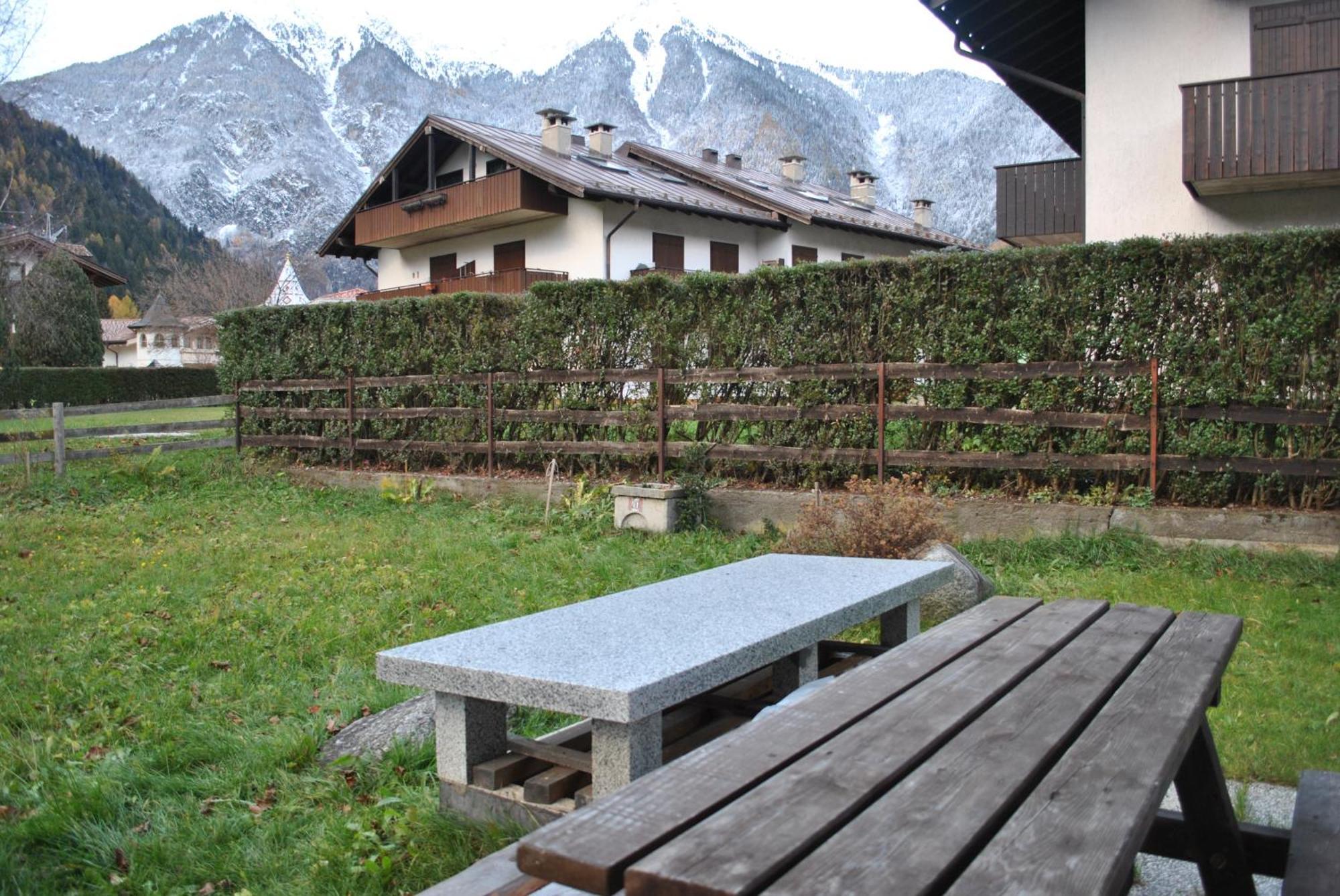 La Pineta - Appartamenti In Villetta Pinzolo Exterior photo